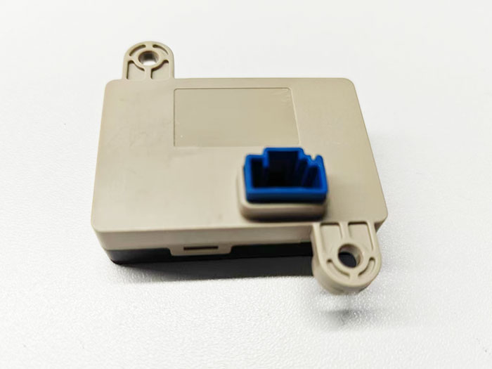 车内A2B阵列麦克风...